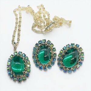 Vintage Green Cabochon & AB Rhinestone Pendant Necklace & Clip On Earrings